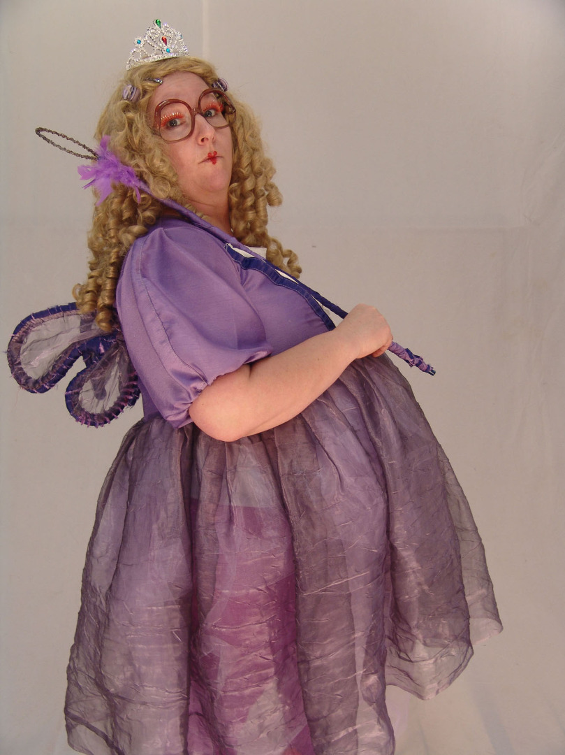 Fee Pressefoto 2.jpg