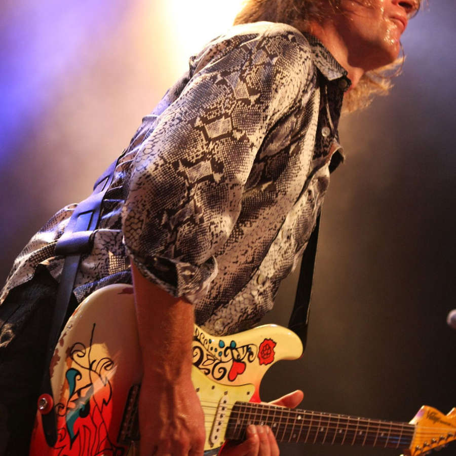 Blug Hendrix.jpg