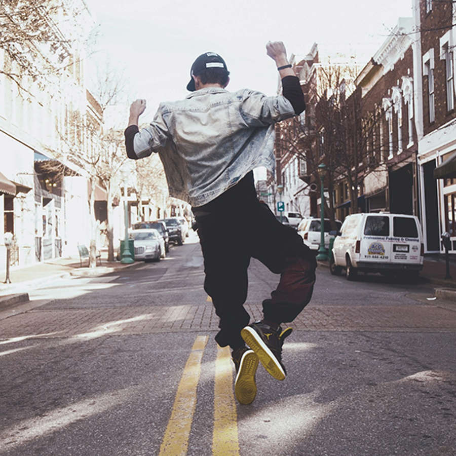 hip-hop-1209499_1920.jpg