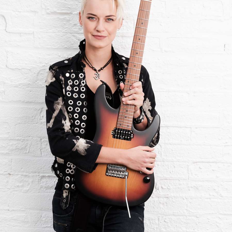 Pressefoto 2019 Yasi Hofer.jpg