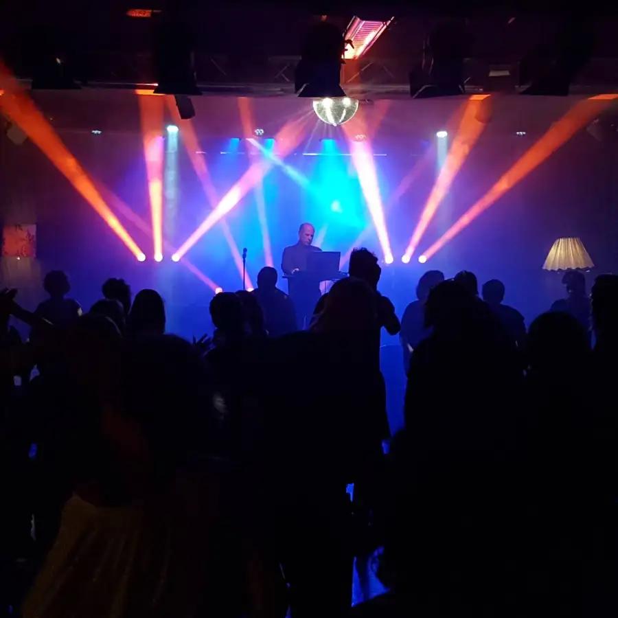 IMG_24D8E2200DD8-1.jpg (1)