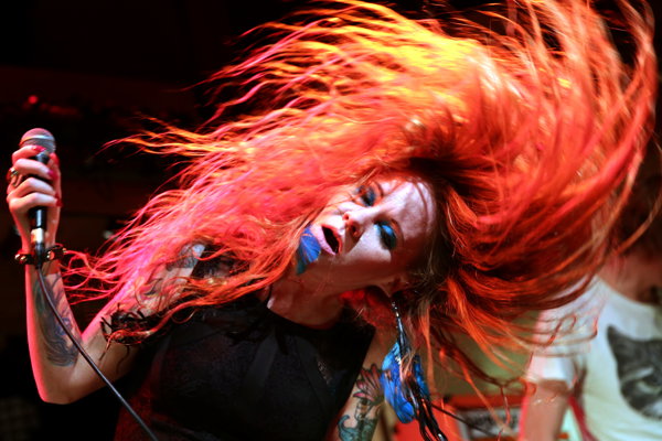 Live Foto 2021_Layla_Zoe_photo by_Roland_Kaempfer.JPG