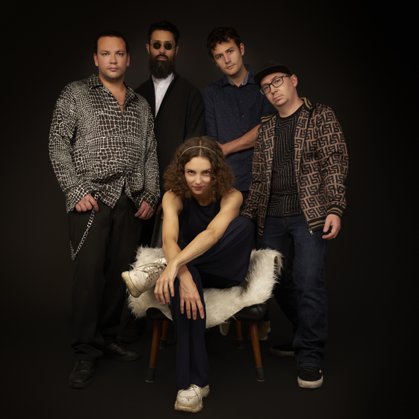 Spitting Ibex Band Pic 2 (c) Max Hofstetter.jpg