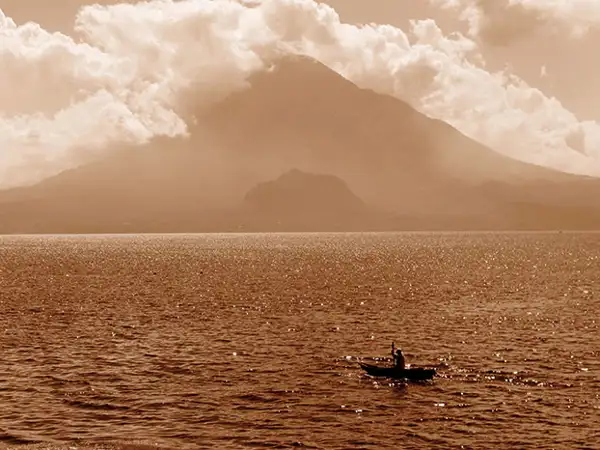 7 VOICES  4 GUATEMALA