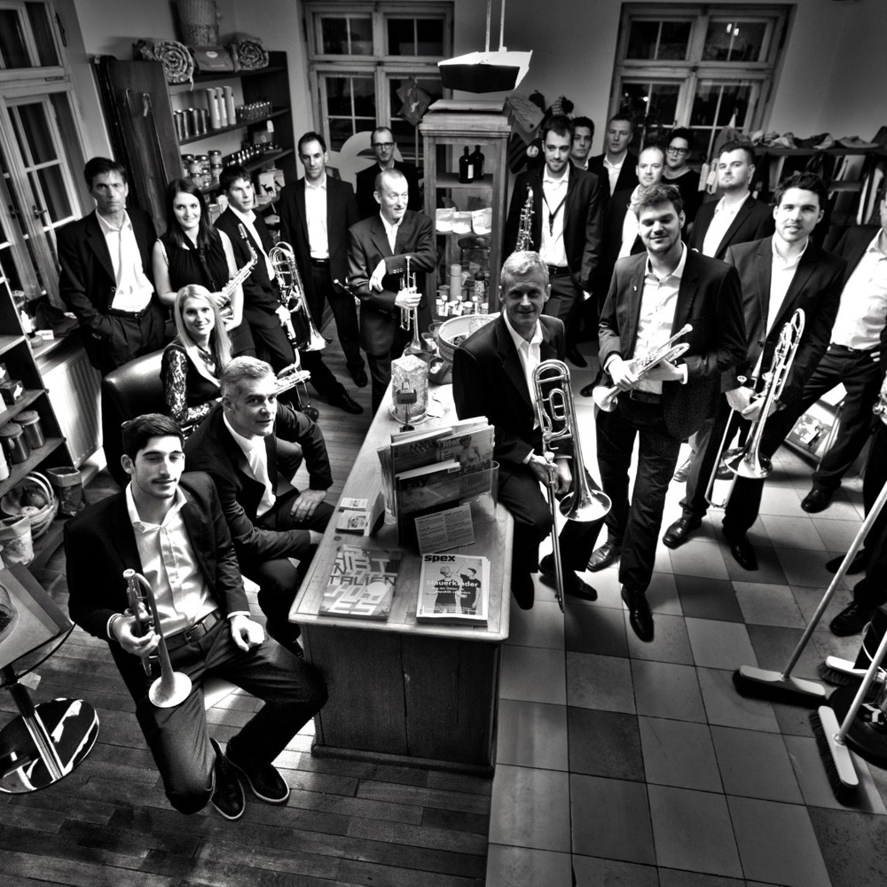 Big Band Egg Foto