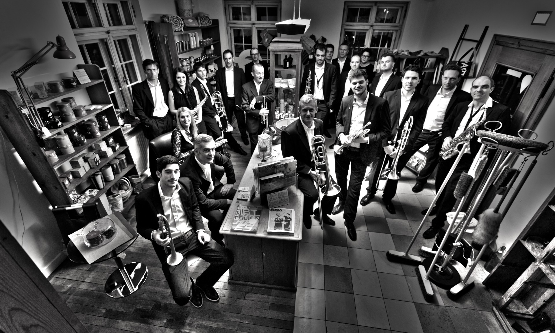 Big Band Egg Foto