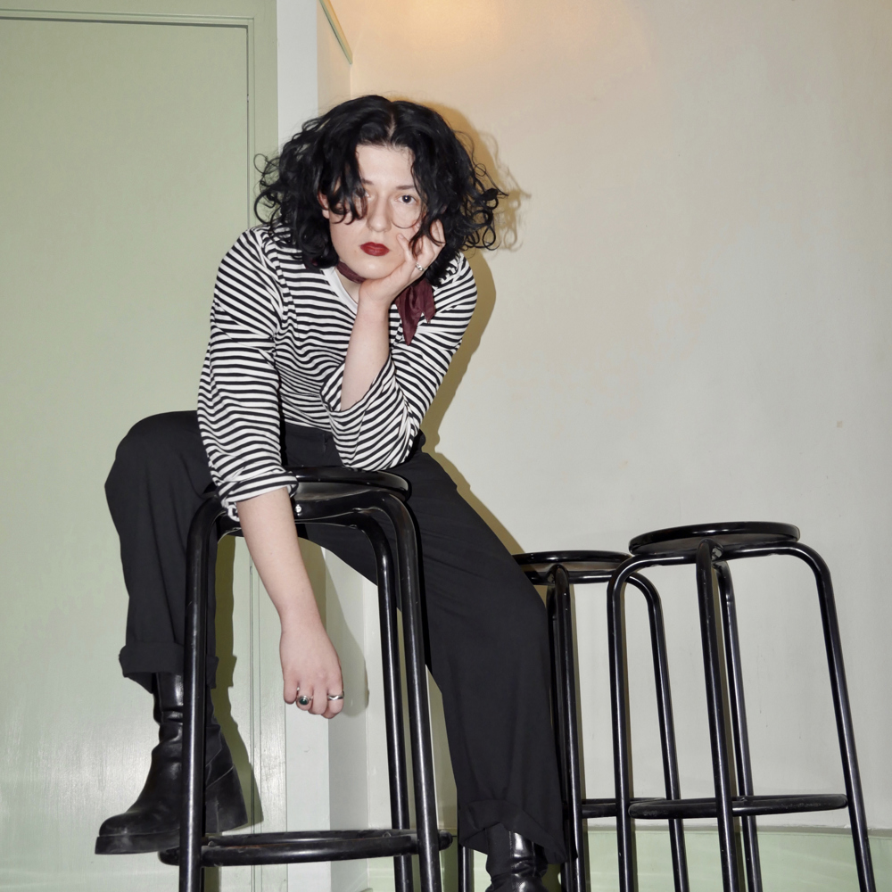 Edna Million (C) Luna Rosa Ceta